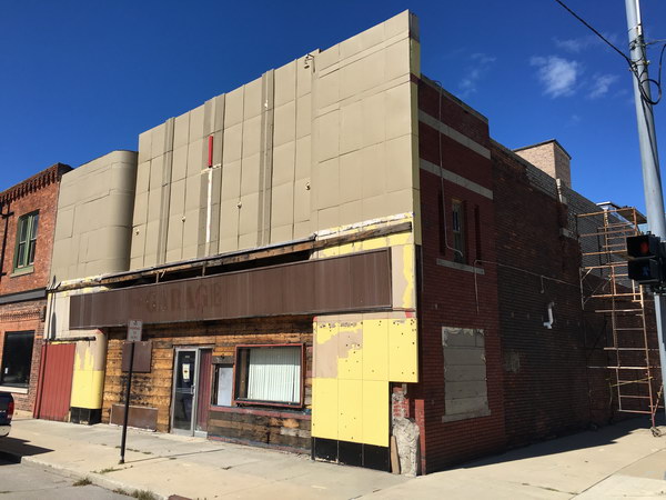 Riviera Theatre - From Jeff Young (newer photo)